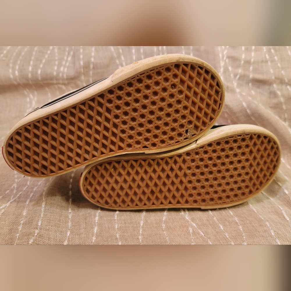Vans - Picture 4 of 6